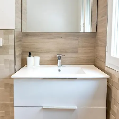 M362 - Marcelli, Nuovo Bilocale Completamente Accessoriato *